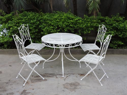 Albany 5-Piece Setting – Timeless Elegance for Your Garden